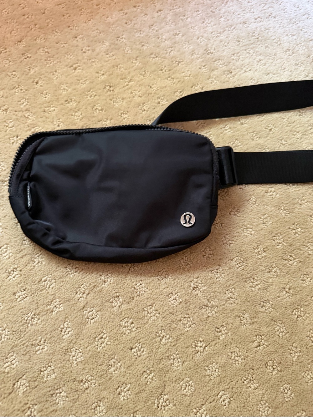 lululemon athletica Black Compact Belt Bag